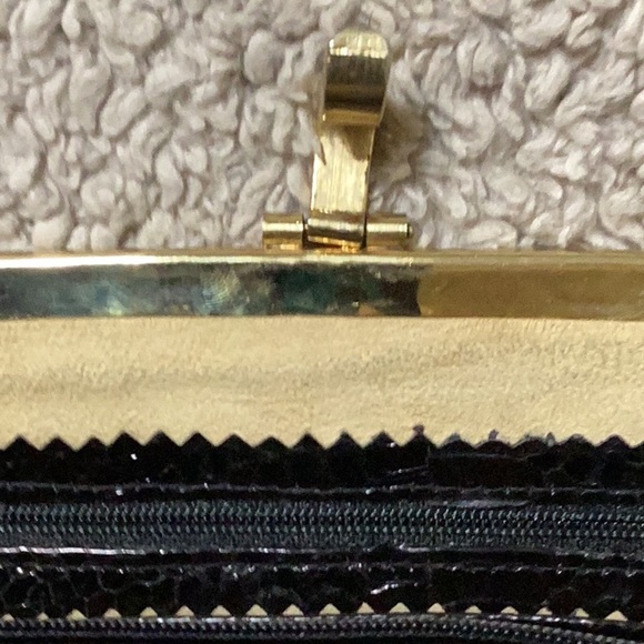 Vintage Black Snakeskin clutch Purse tan suede interior w/2 zipper pockets Clean - Picture 5 of 7